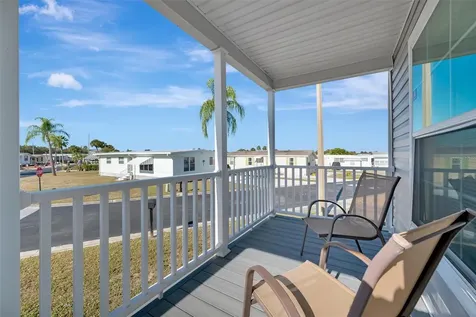 105 W Saint Johns Way Apollo Beach FL 33572