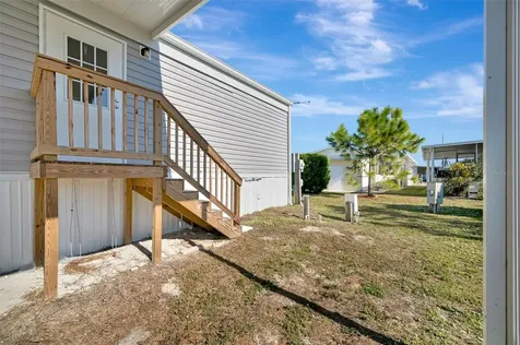 105 W Saint Johns Way Apollo Beach FL 33572