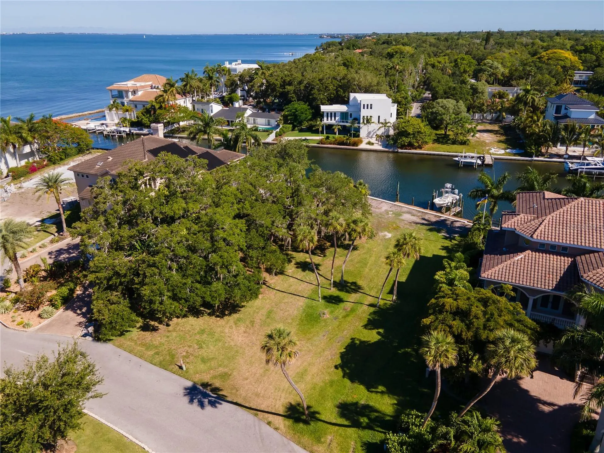 955 Whitakers Lane Sarasota FL 34236
