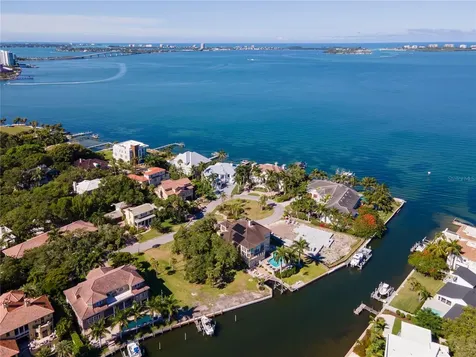 955 Whitakers Lane Sarasota FL 34236