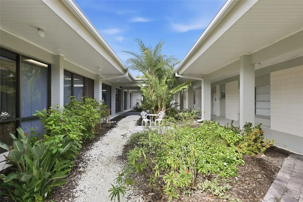 4340 Falmouth Drive Longboat Key FL 34228