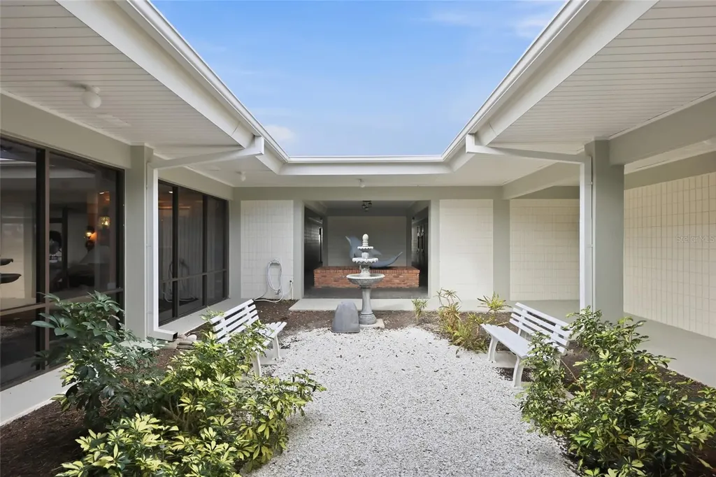 4340 Falmouth Drive Longboat Key FL 34228