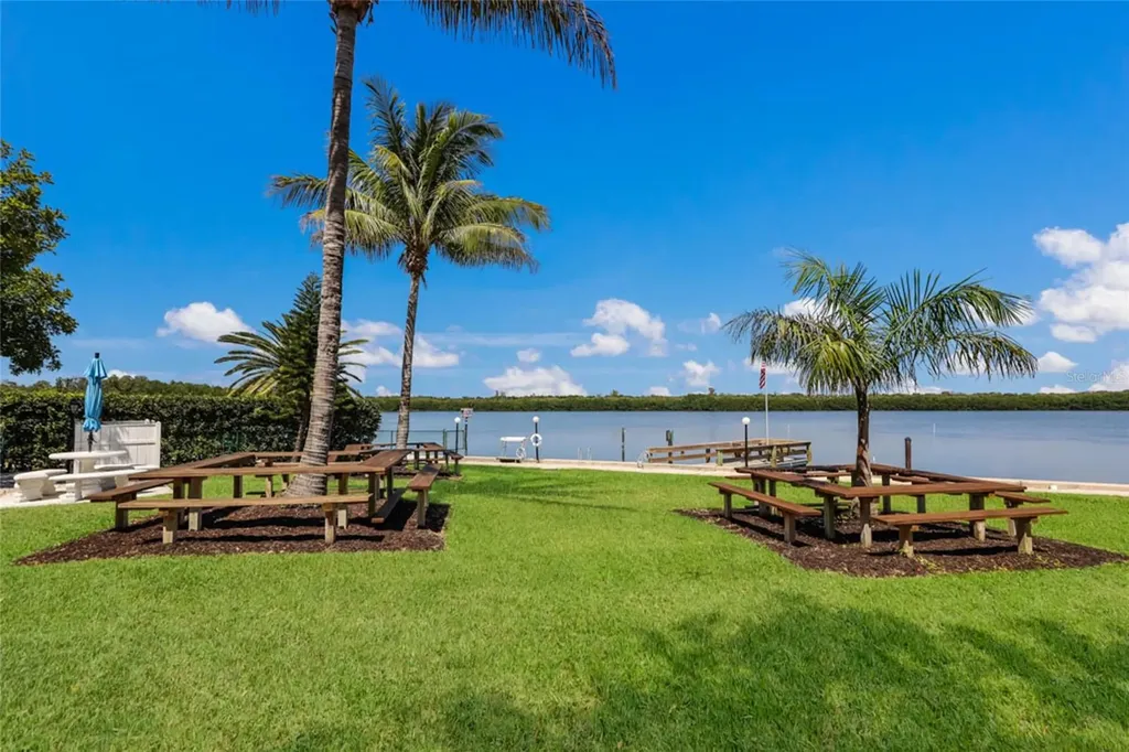 4340 Falmouth Drive Longboat Key FL 34228