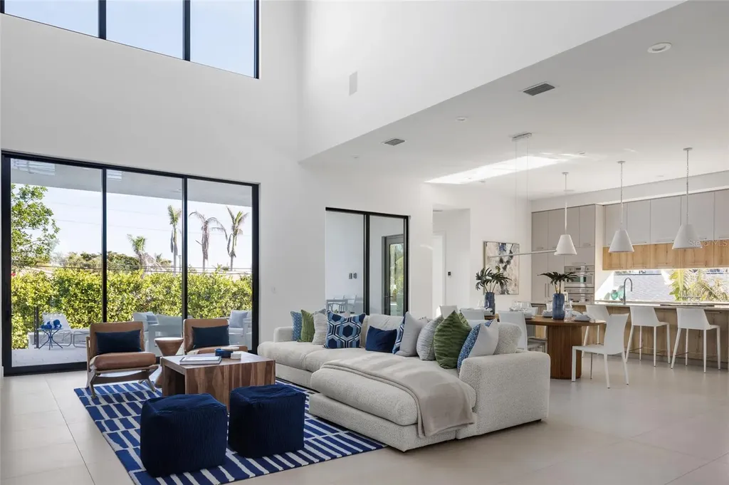 1212 Center Place Sarasota FL 34236