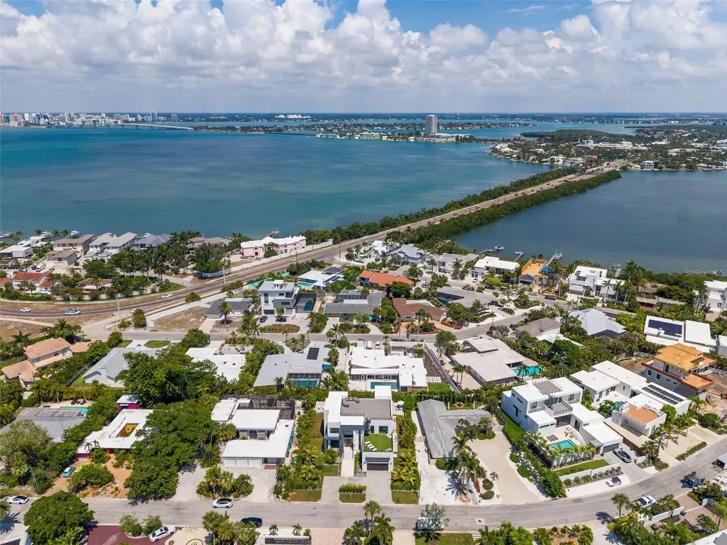 1212 Center Place Sarasota FL 34236