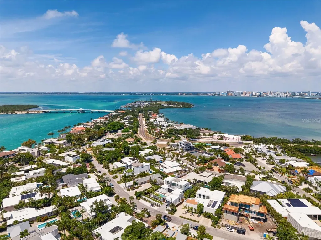 1212 Center Place Sarasota FL 34236