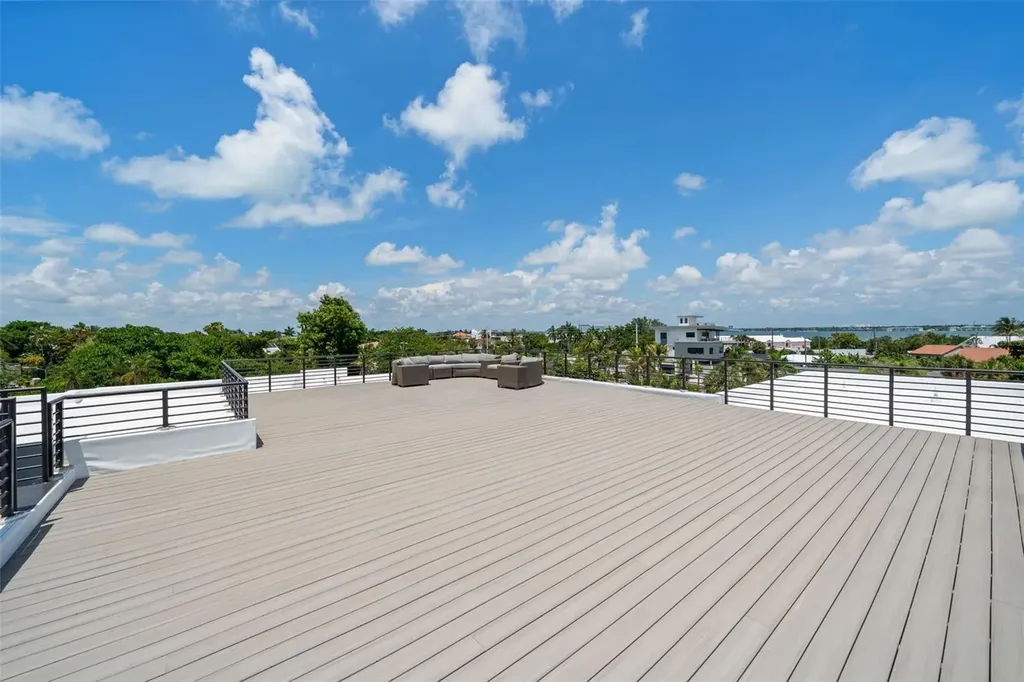 1212 Center Place Sarasota FL 34236