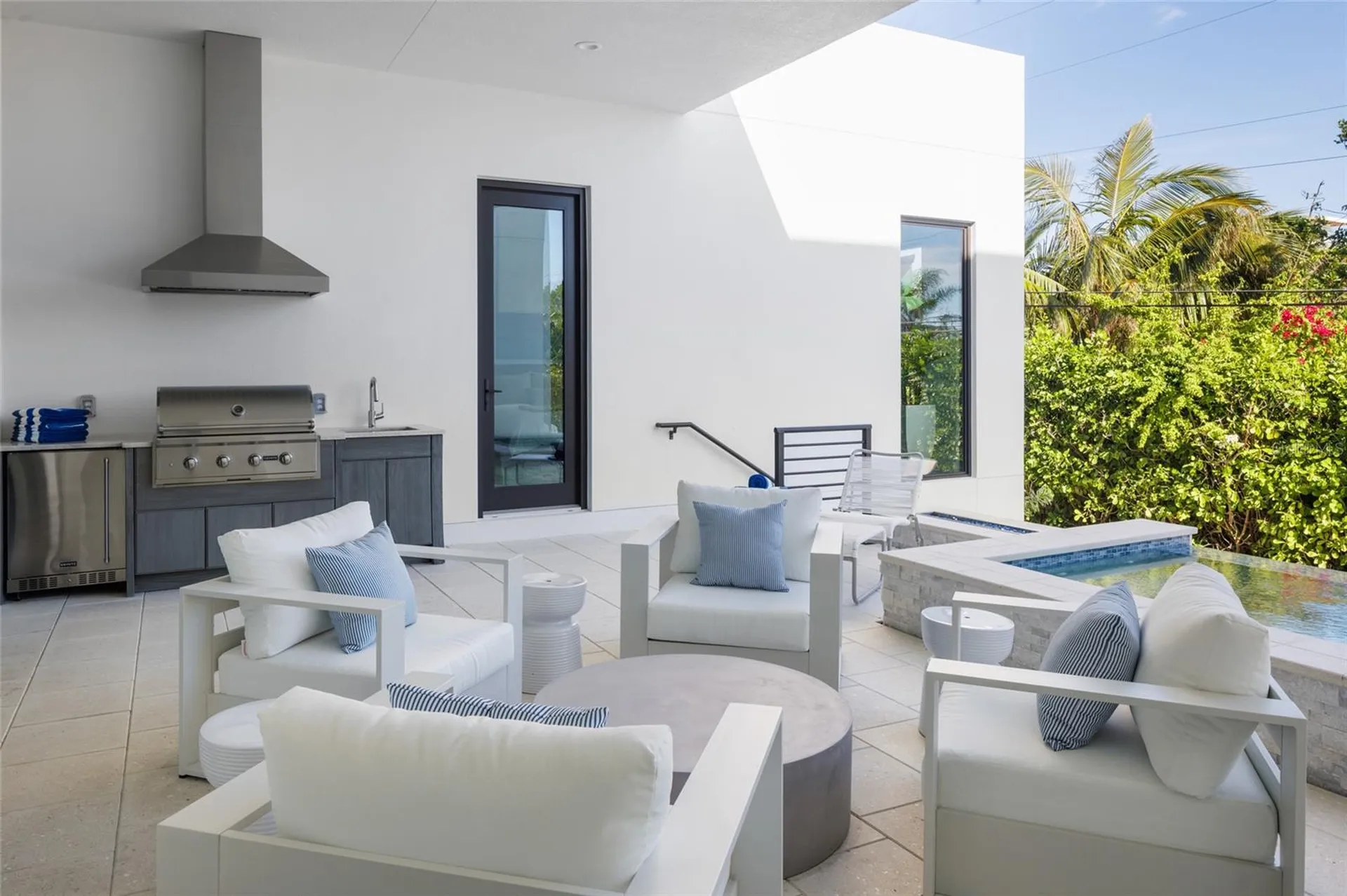 1212 Center Place Sarasota FL 34236