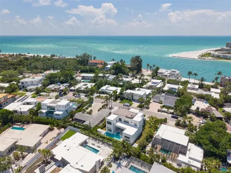 1212 Center Place Sarasota FL 34236
