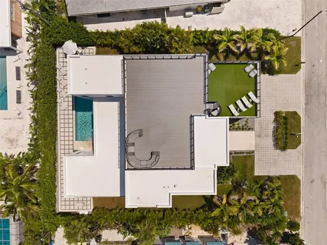 1212 Center Place Sarasota FL 34236