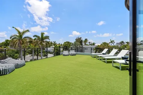 1212 Center Place Sarasota FL 34236