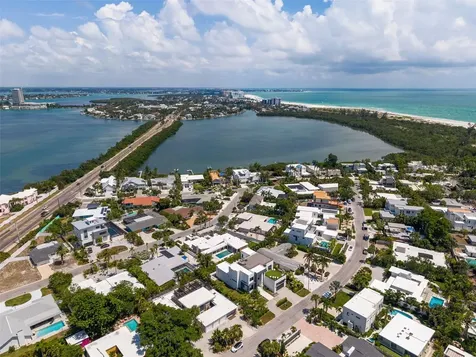 1212 Center Place Sarasota FL 34236