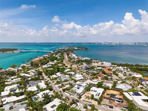 1212 Center Place Sarasota FL 34236