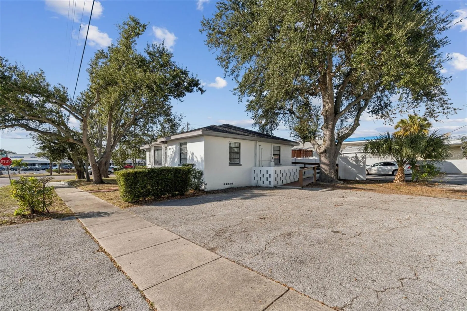 801 49th Street N St Petersburg FL 33710