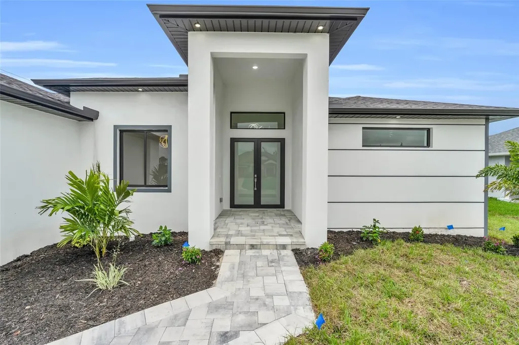 15401 Aqua Circle Port Charlotte FL 33981