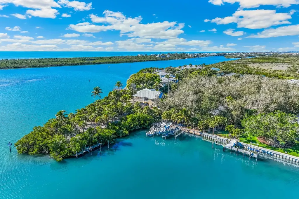 55 Spyglass Alley Placida FL 33946