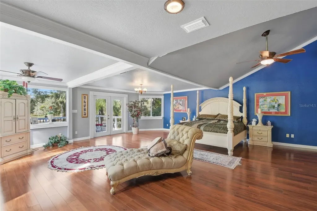 7214 N Ola Avenue Tampa FL 33604