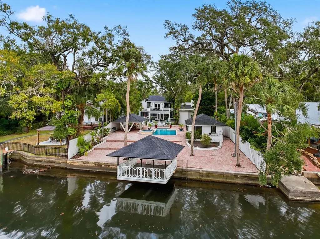 7214 N Ola Avenue Tampa FL 33604