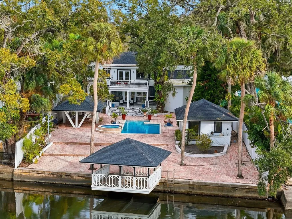 7214 N Ola Avenue Tampa FL 33604
