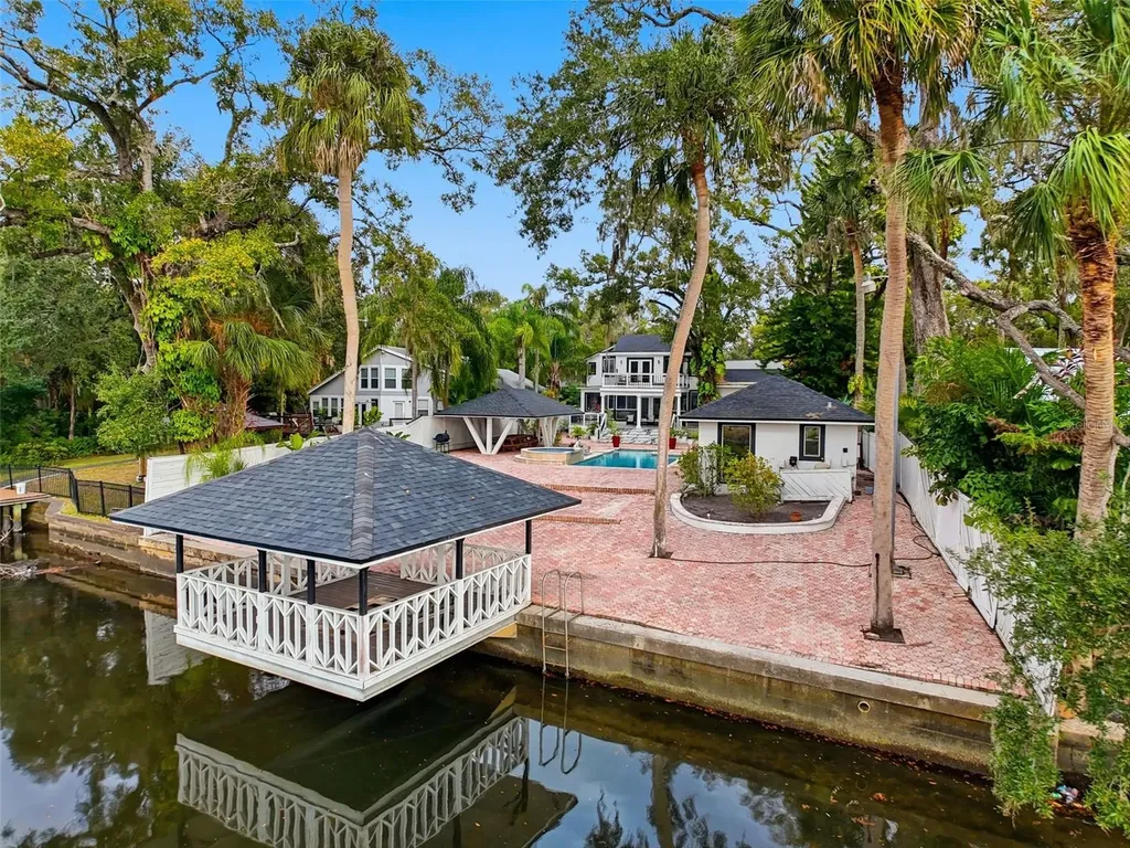 7214 N Ola Avenue Tampa FL 33604