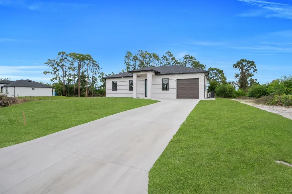 57 Xelda Avenue S Lehigh Acres FL 33976