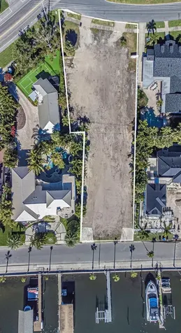 140 Brightwaters Boulevard NE St Petersburg FL 33704