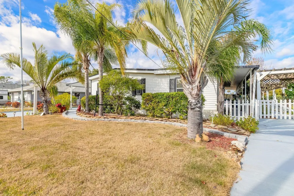 109 Douglas Street Edgewater FL 32141