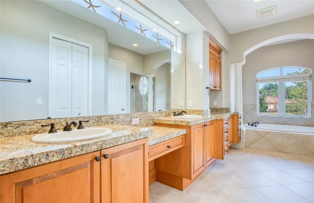 5918 Bahama Shores Drive S St Petersburg FL 33705