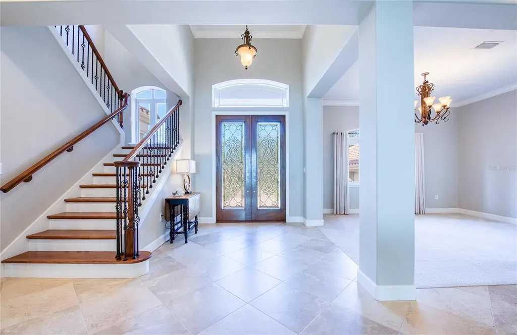 5918 Bahama Shores Drive S St Petersburg FL 33705