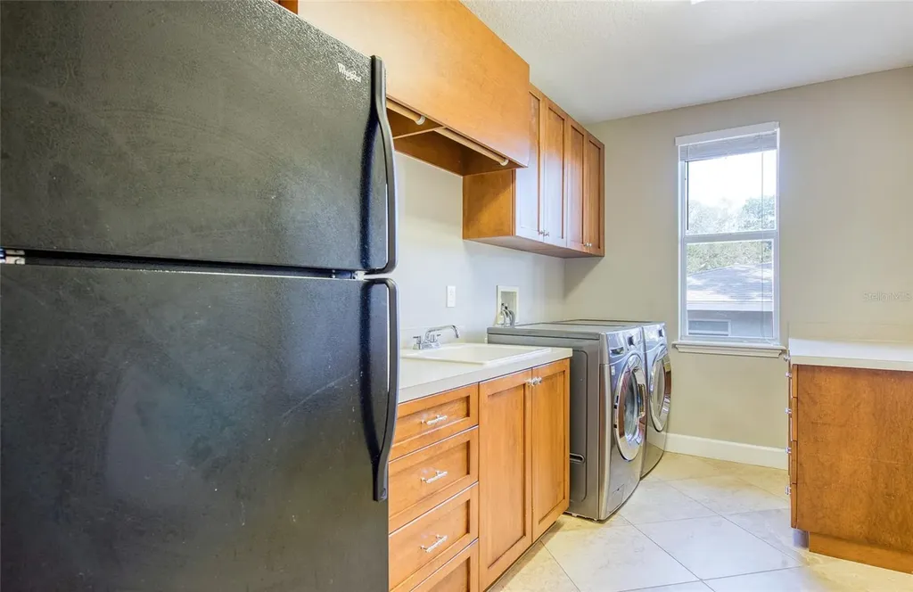 5918 Bahama Shores Drive S St Petersburg FL 33705