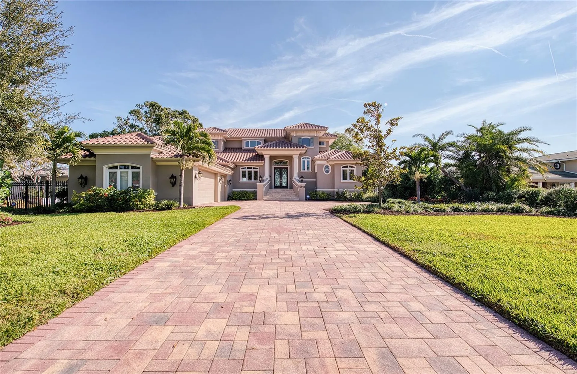 5918 Bahama Shores Drive S St Petersburg FL 33705