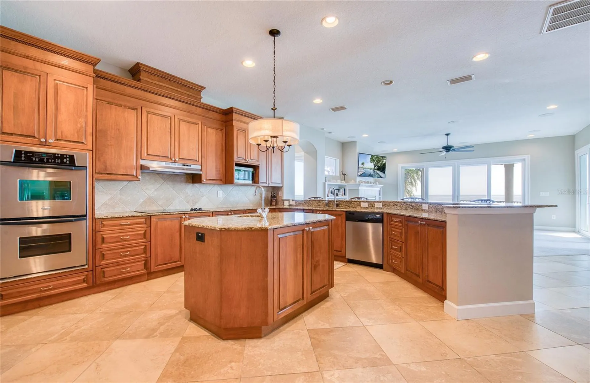 5918 Bahama Shores Drive S St Petersburg FL 33705