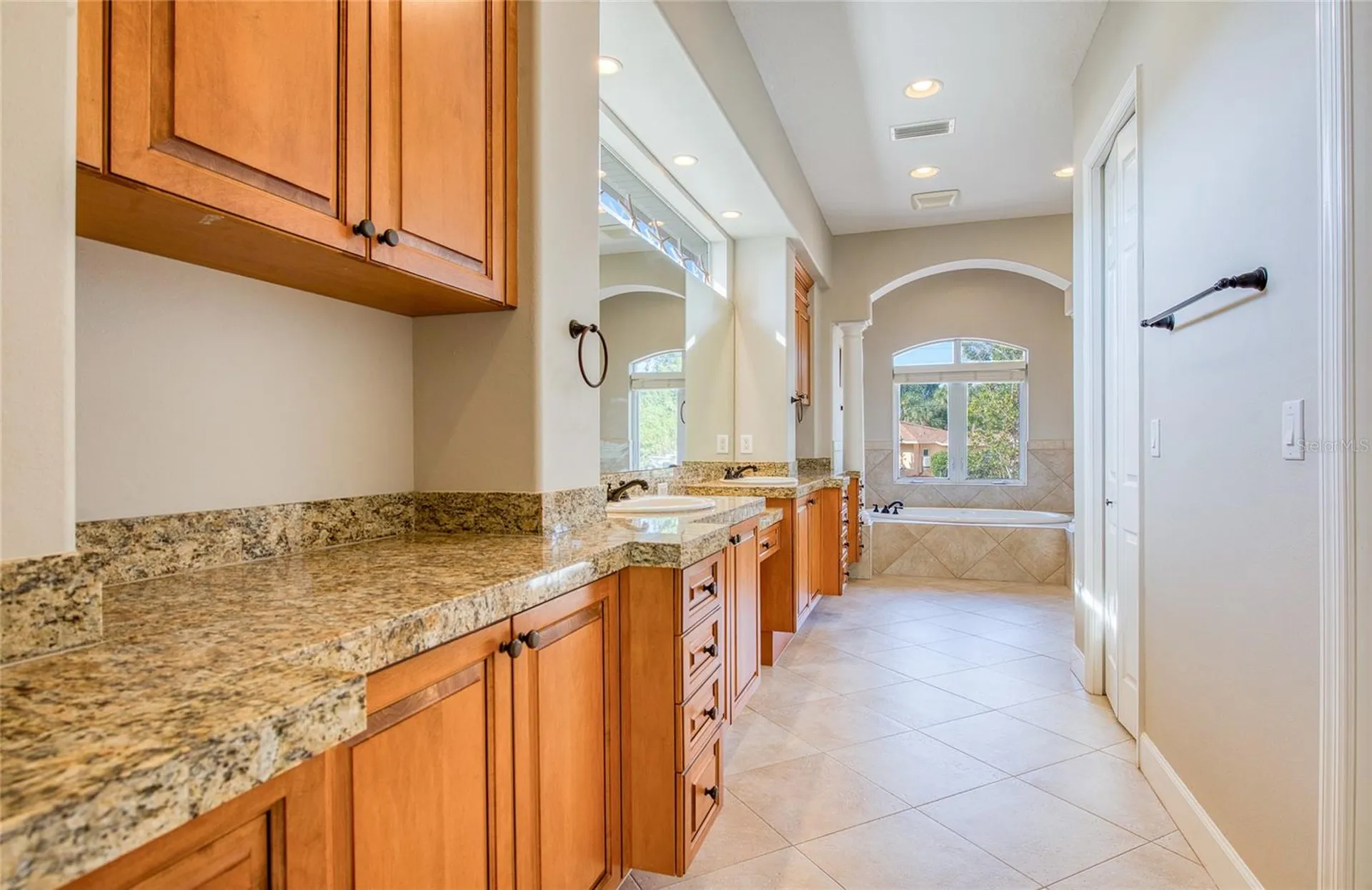 5918 Bahama Shores Drive S St Petersburg FL 33705