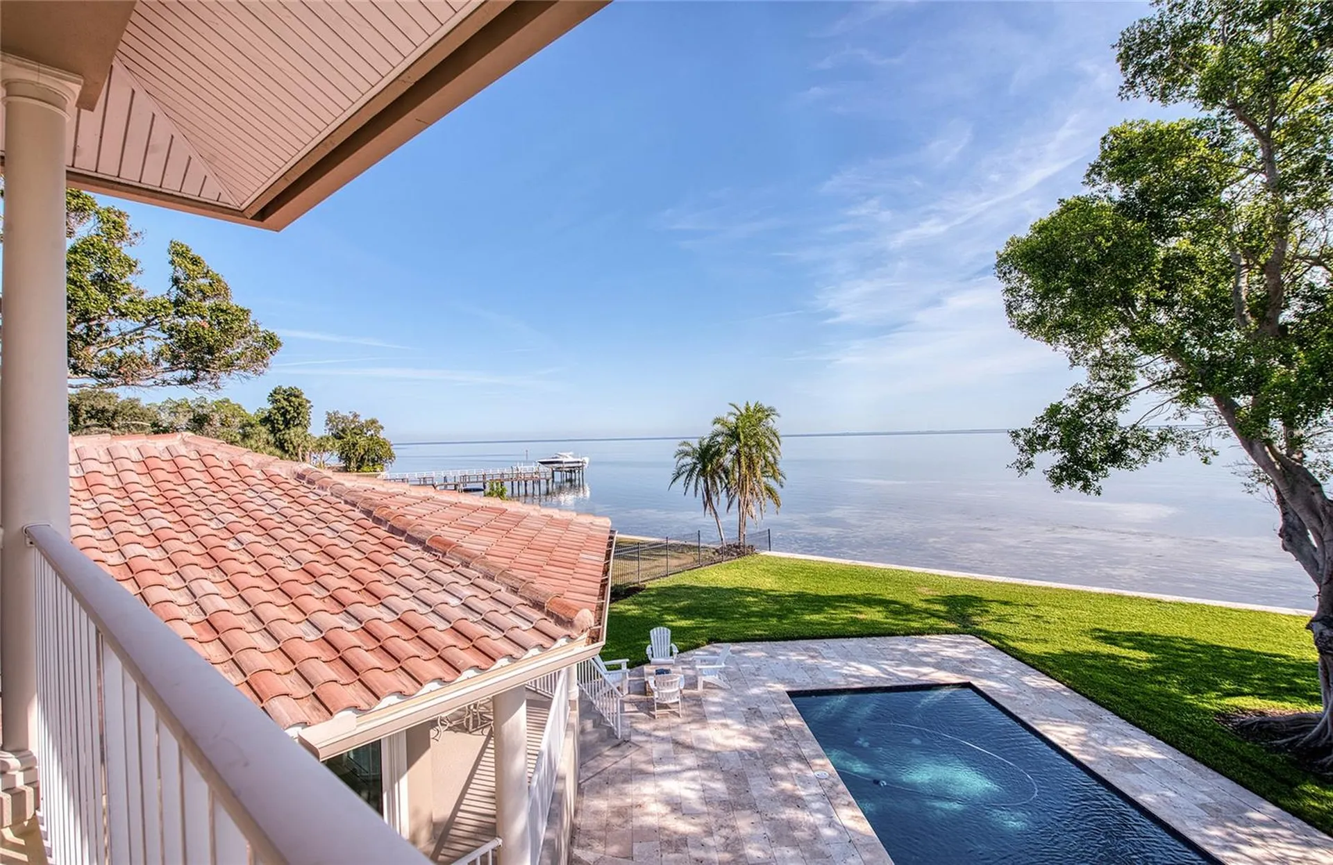 5918 Bahama Shores Drive S St Petersburg FL 33705