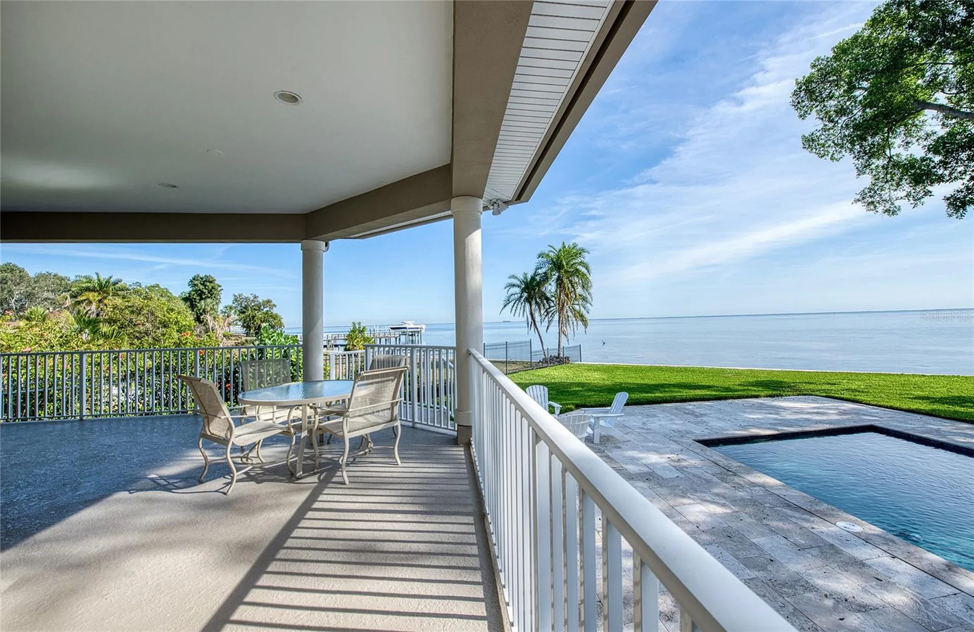5918 Bahama Shores Drive S St Petersburg FL 33705