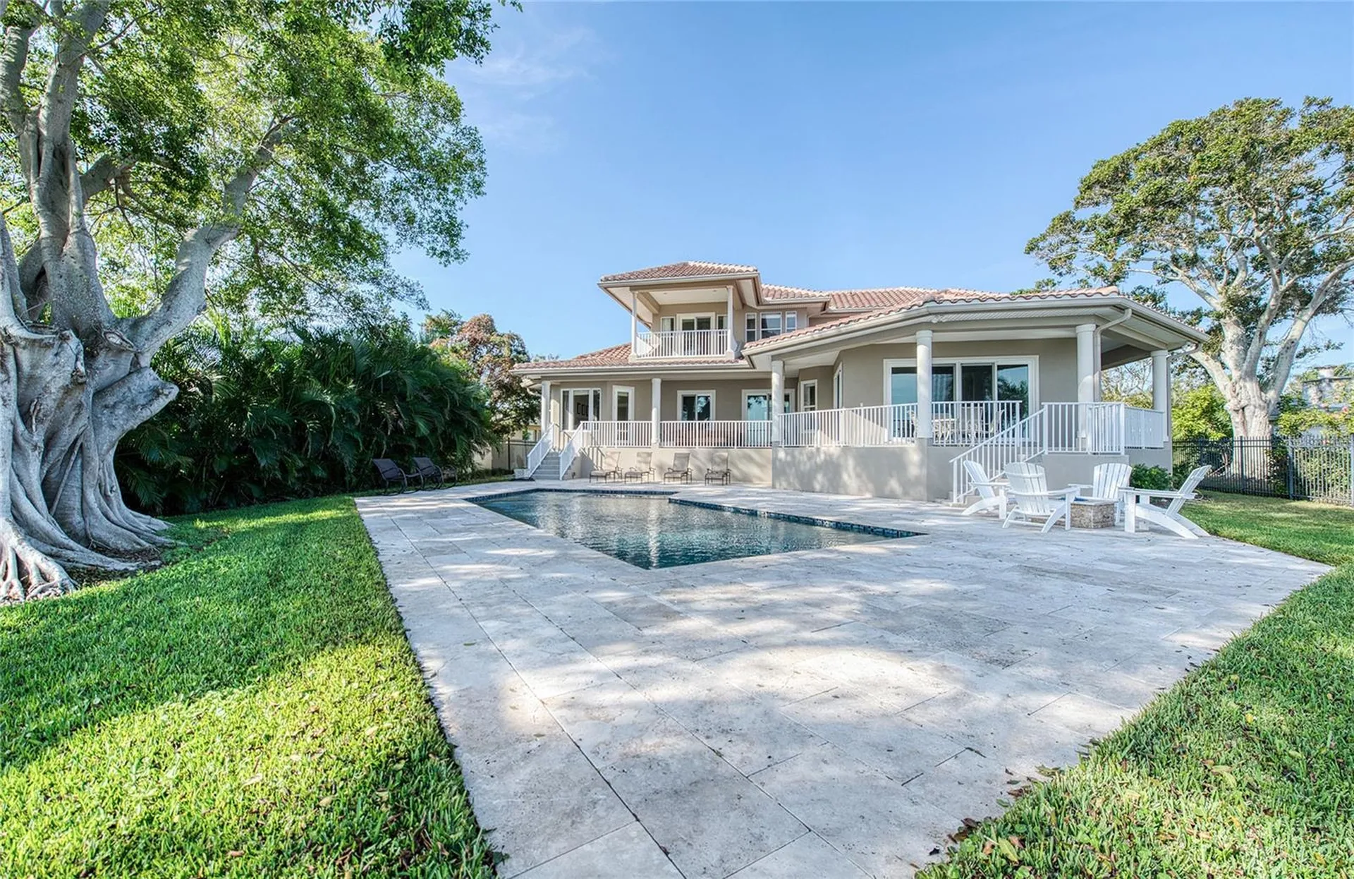 5918 Bahama Shores Drive S St Petersburg FL 33705