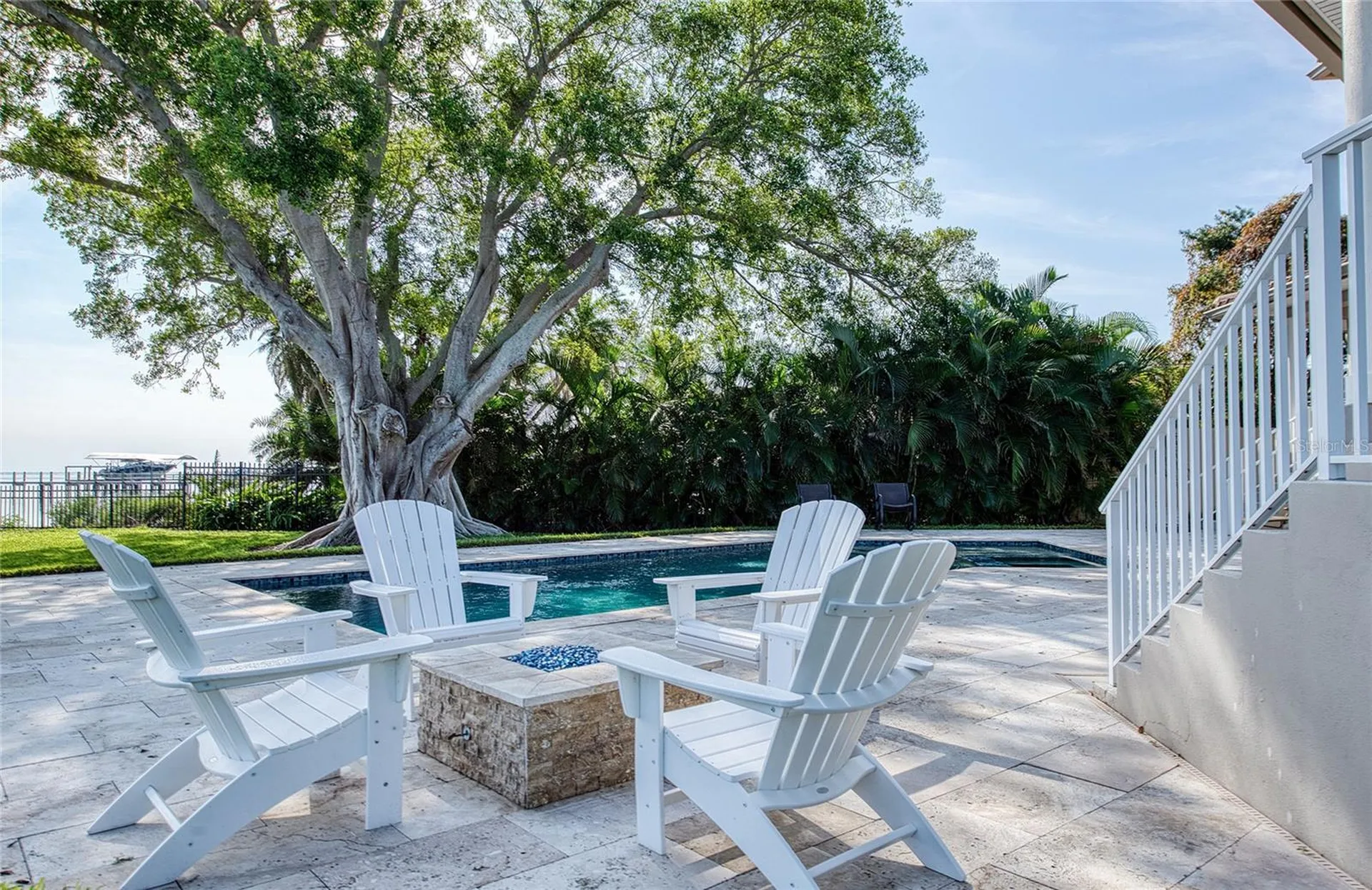 5918 Bahama Shores Drive S St Petersburg FL 33705