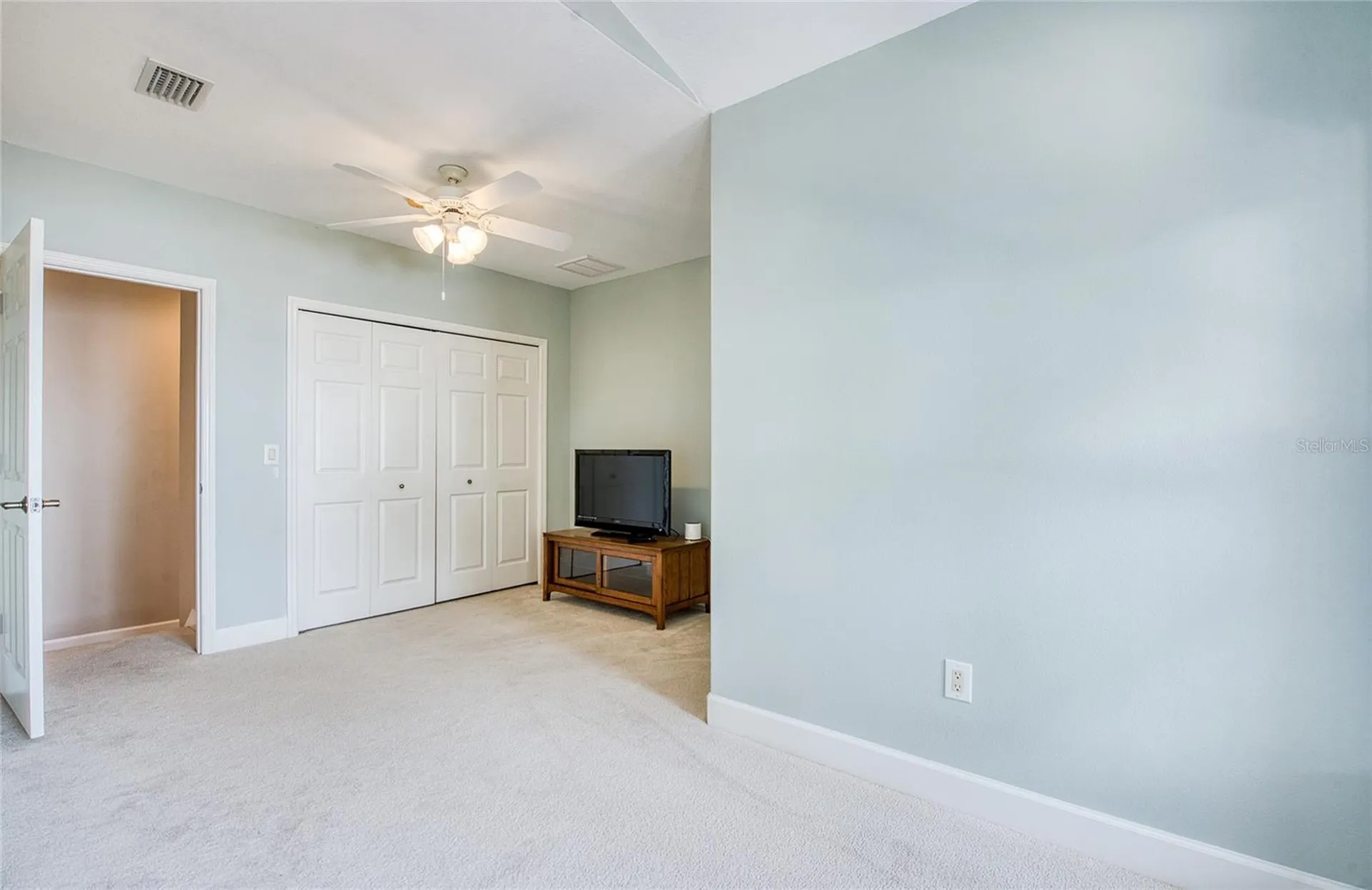 5918 Bahama Shores Drive S St Petersburg FL 33705