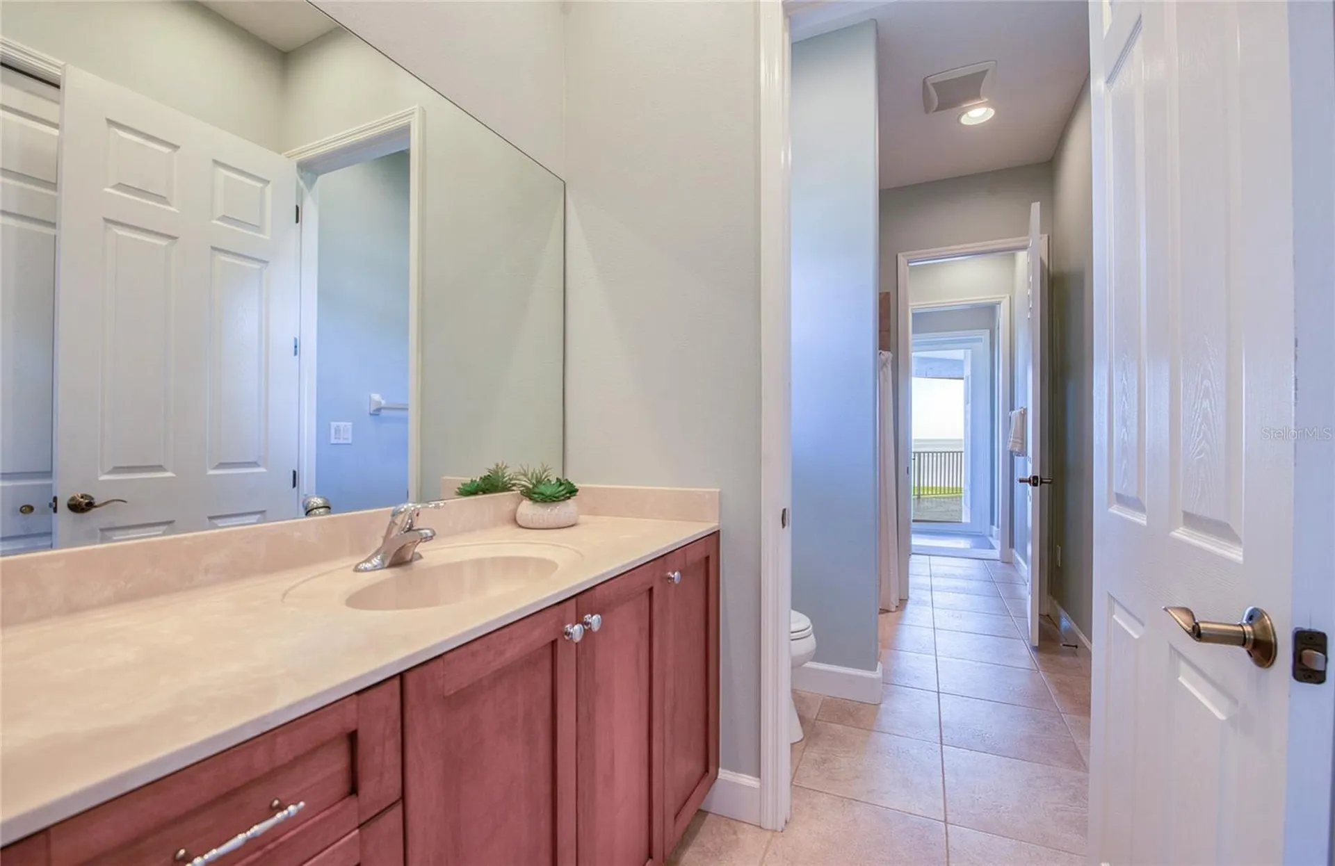 5918 Bahama Shores Drive S St Petersburg FL 33705