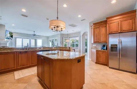 5918 Bahama Shores Drive S St Petersburg FL 33705
