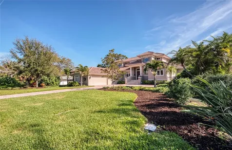 5918 Bahama Shores Drive S St Petersburg FL 33705