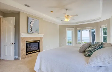 5918 Bahama Shores Drive S St Petersburg FL 33705