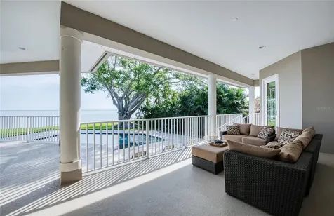5918 Bahama Shores Drive S St Petersburg FL 33705