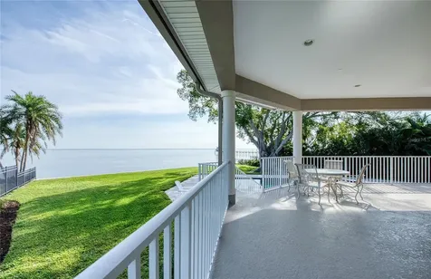 5918 Bahama Shores Drive S St Petersburg FL 33705