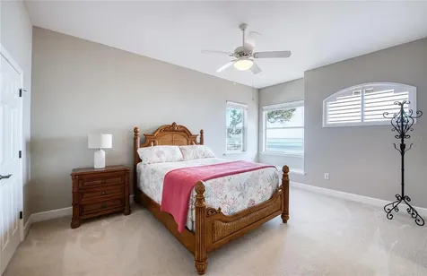5918 Bahama Shores Drive S St Petersburg FL 33705