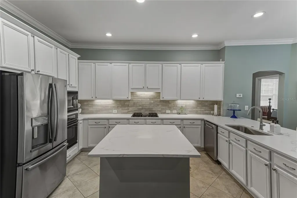 5252 Brighton Shore Drive Apollo Beach FL 33572