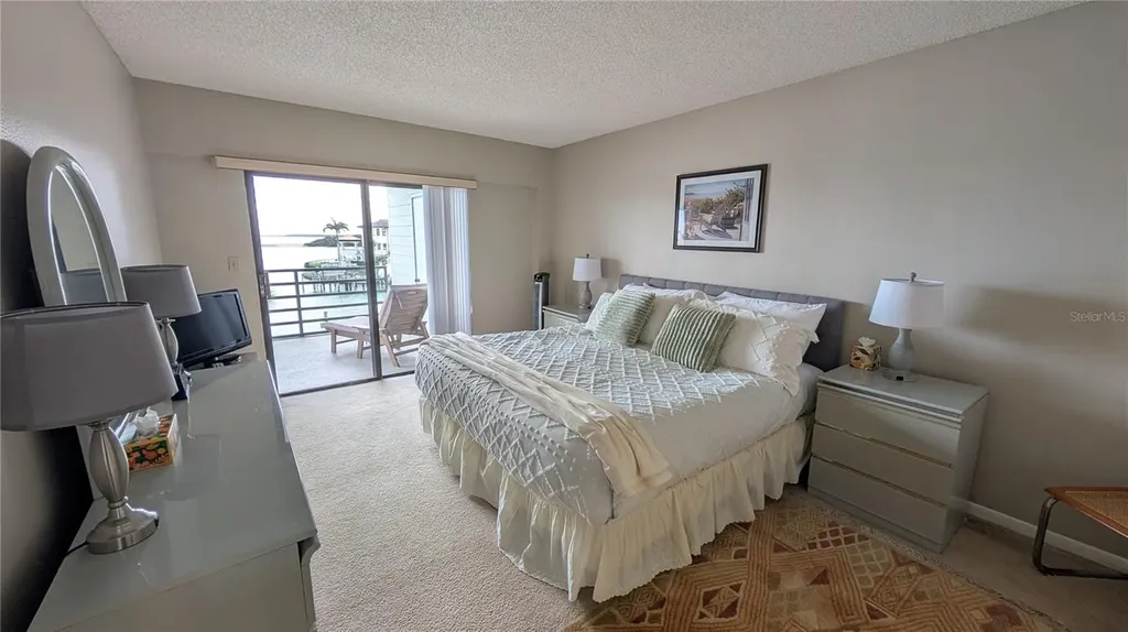 363 Pinellas Bayway S Tierra Verde FL 33715