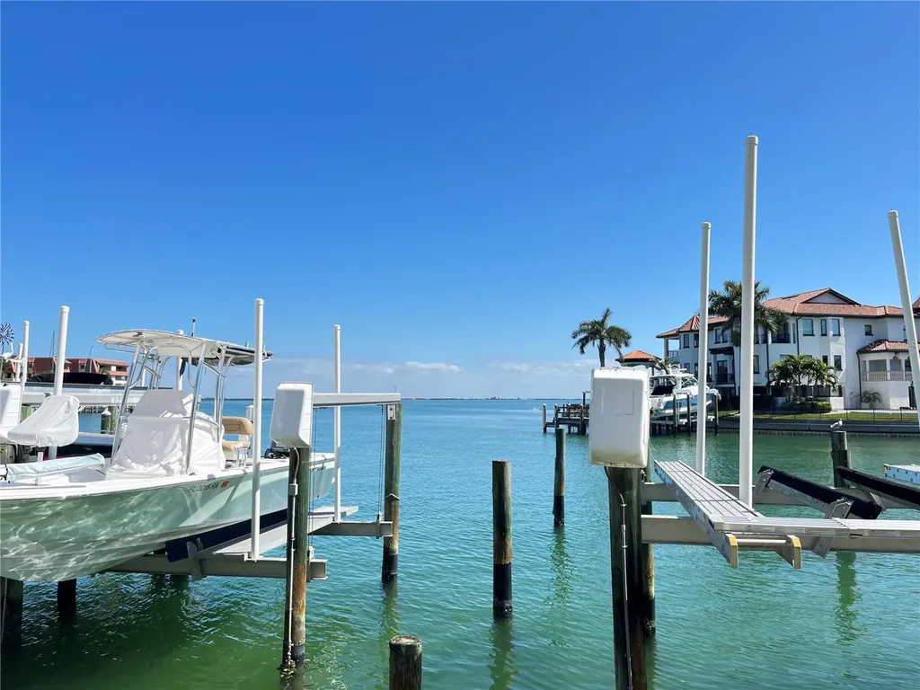 363 Pinellas Bayway S Tierra Verde FL 33715