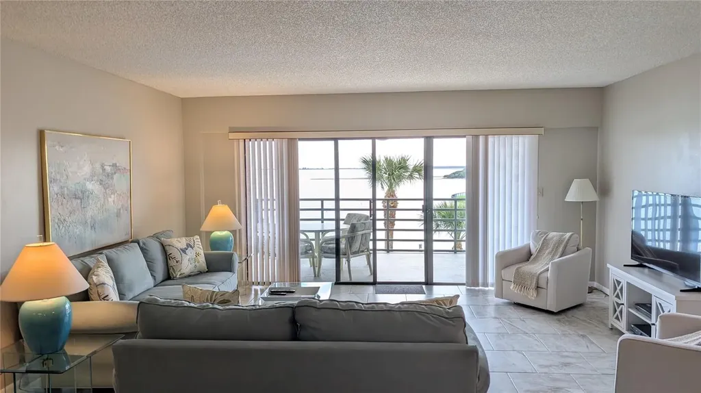 363 Pinellas Bayway S Tierra Verde FL 33715