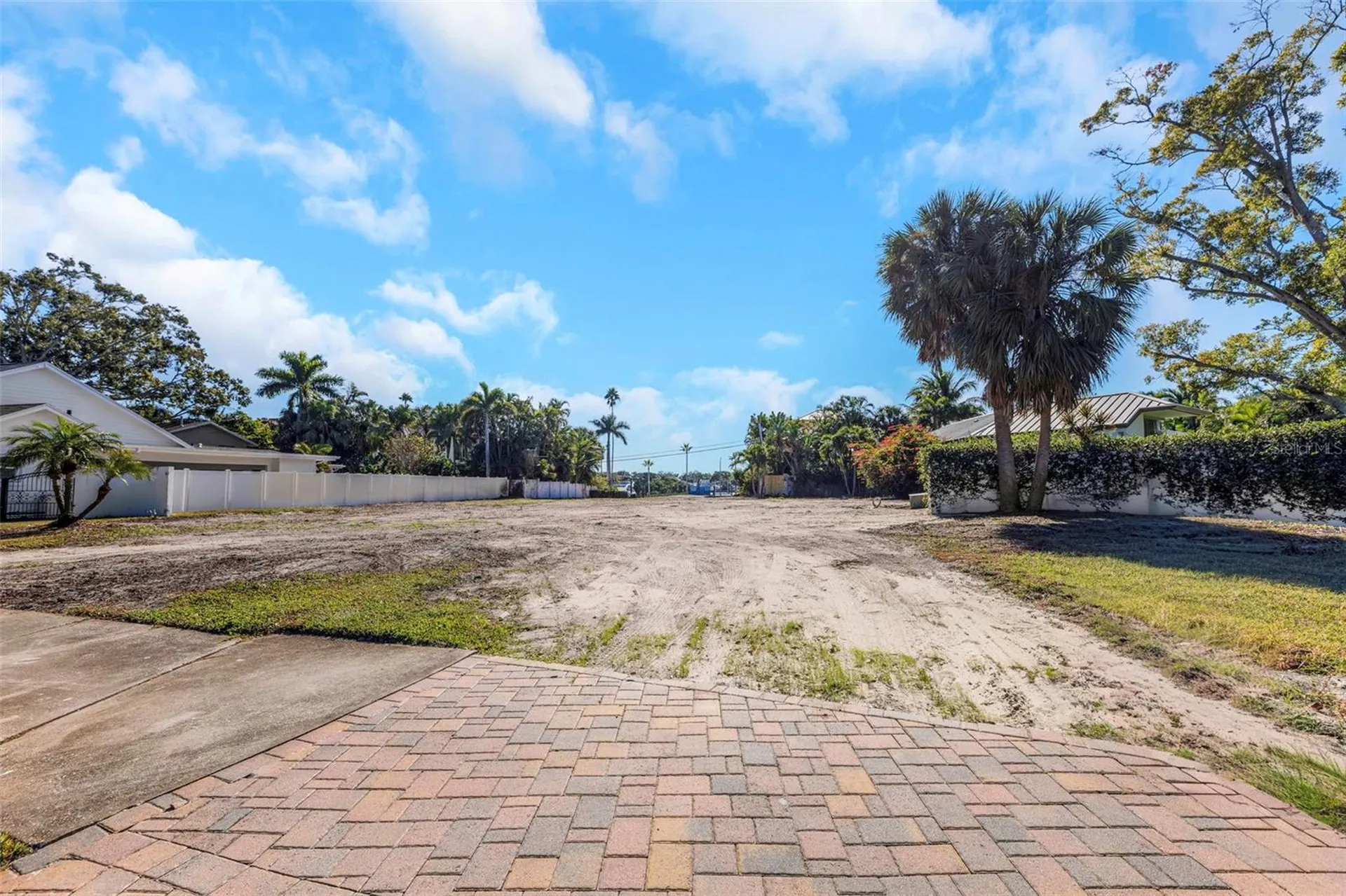 105 Estado Way NE St Petersburg FL 33704